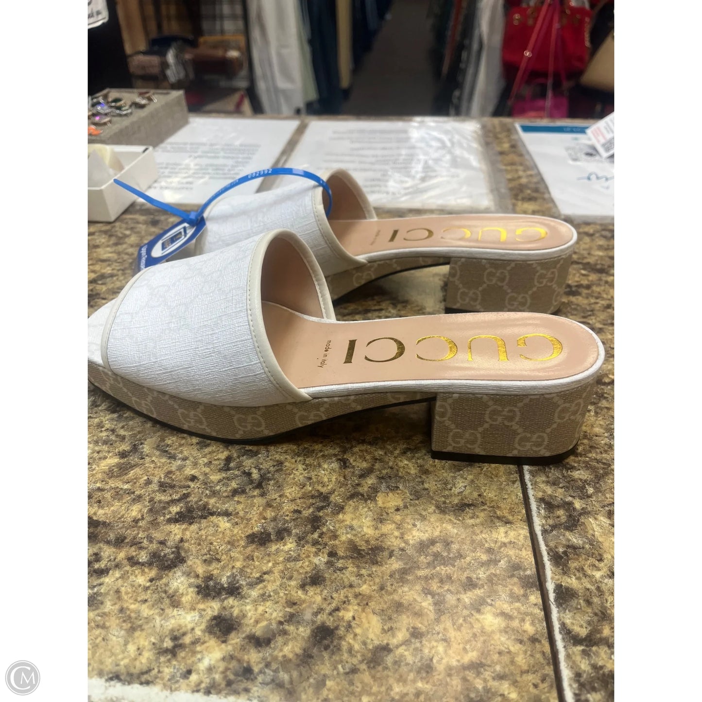 Shoes Heels Block By Gucci In Cream, Size: 9