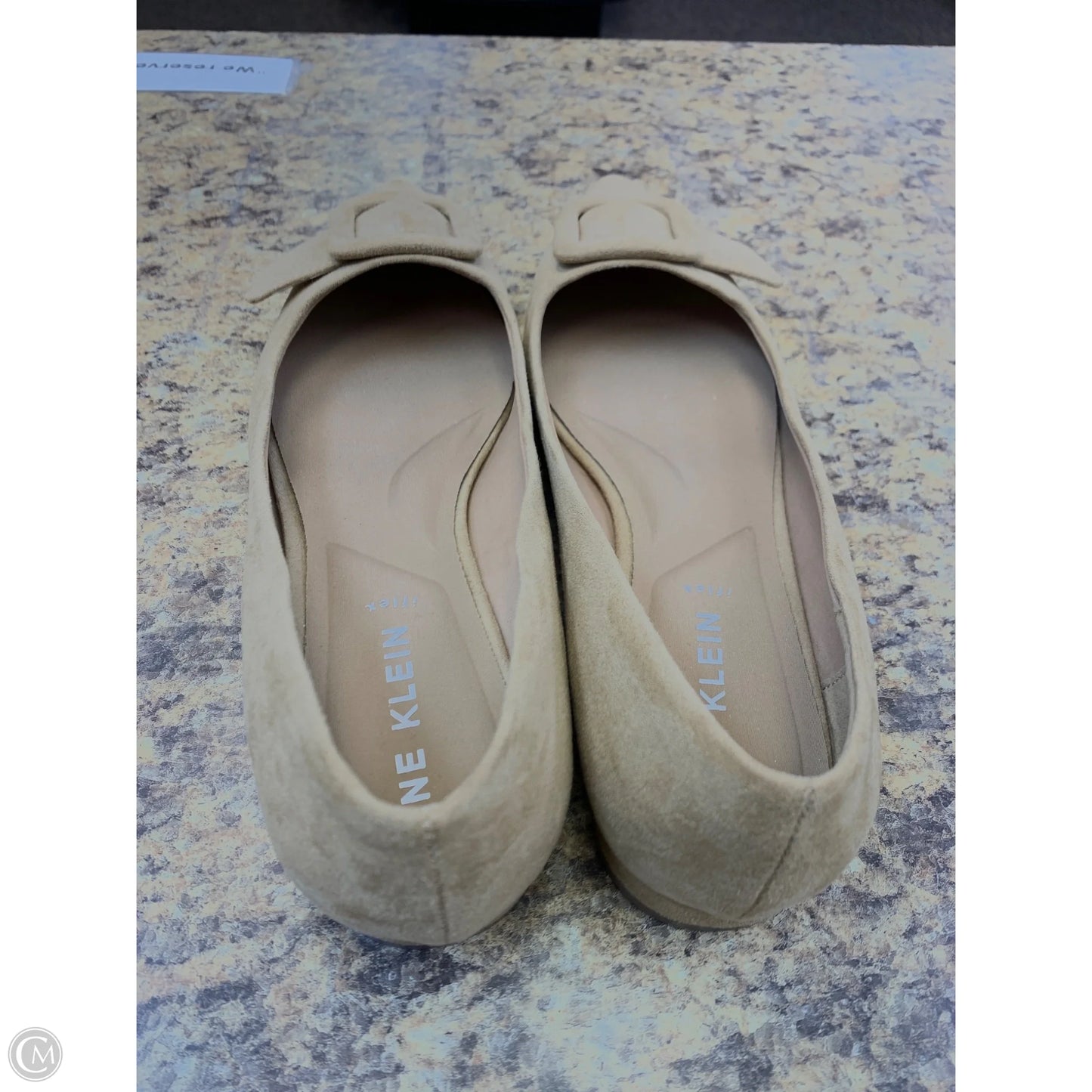 Shoes Flats By Anne Klein In Tan, Size: 9