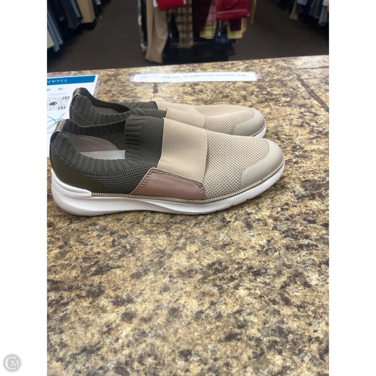 Shoes Athletic By Johnston & Murphy In Green & Tan, Size: 7