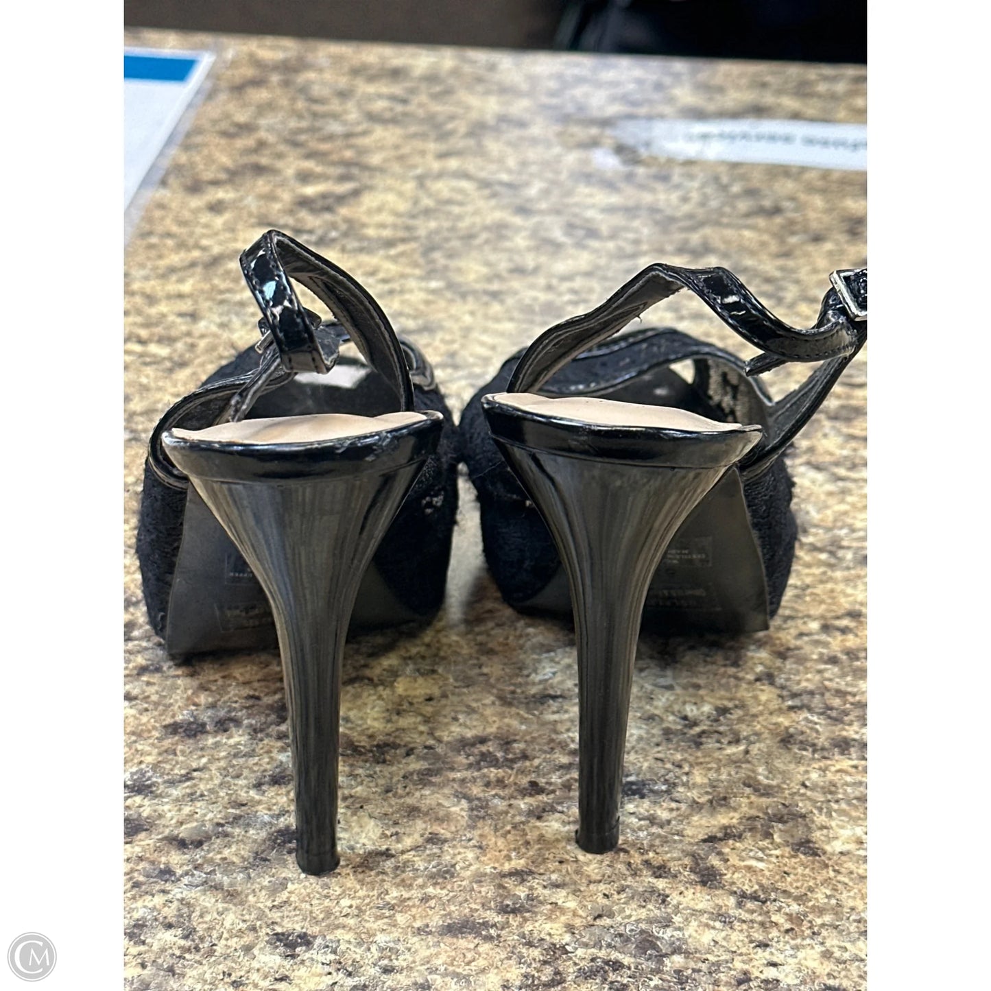 Shoes Heels Stiletto By Guess In Black, Size: 8