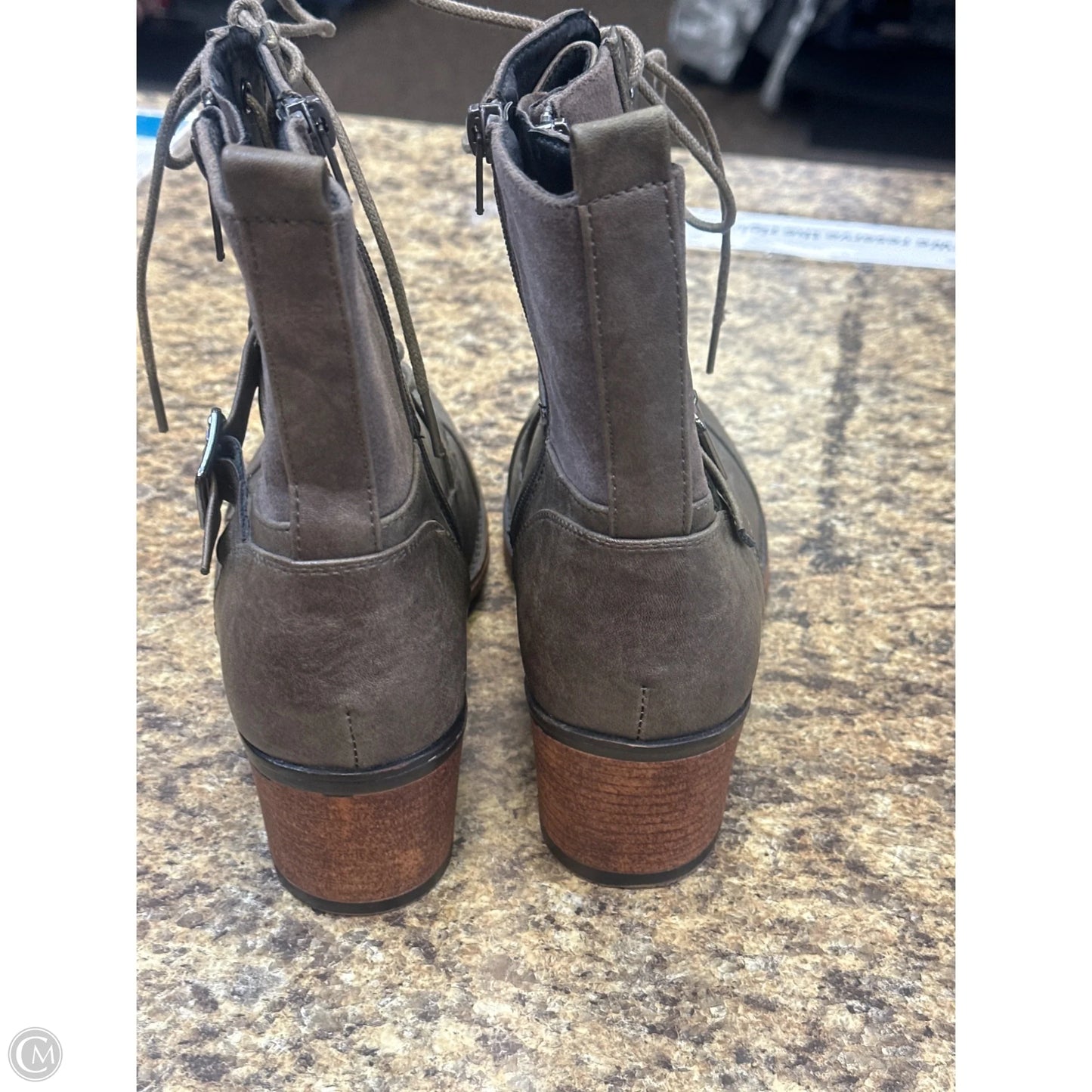 Boots Combat By Clothes Mentor In Brown, Size: 8.5