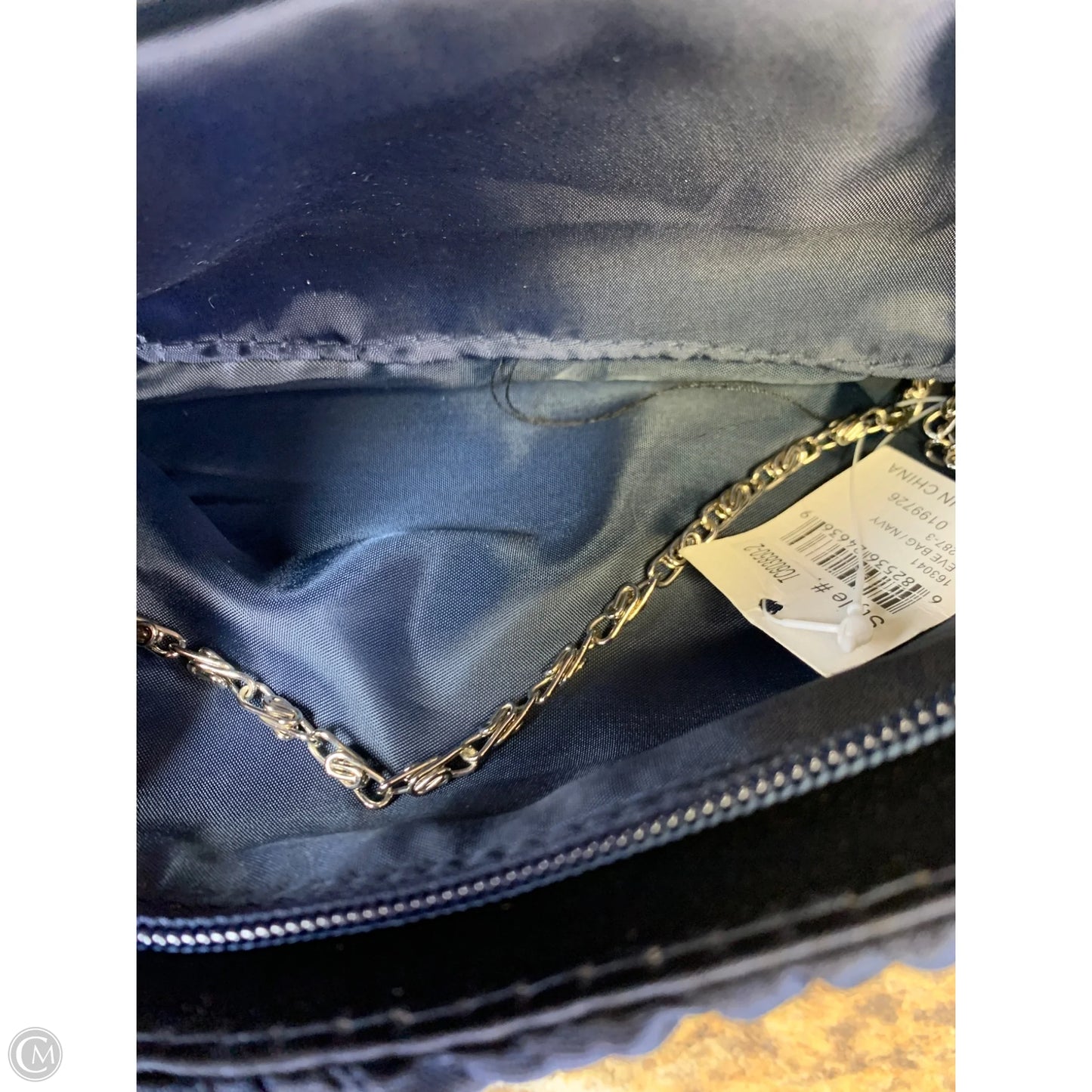 Clutch By Cmf, Size: Small