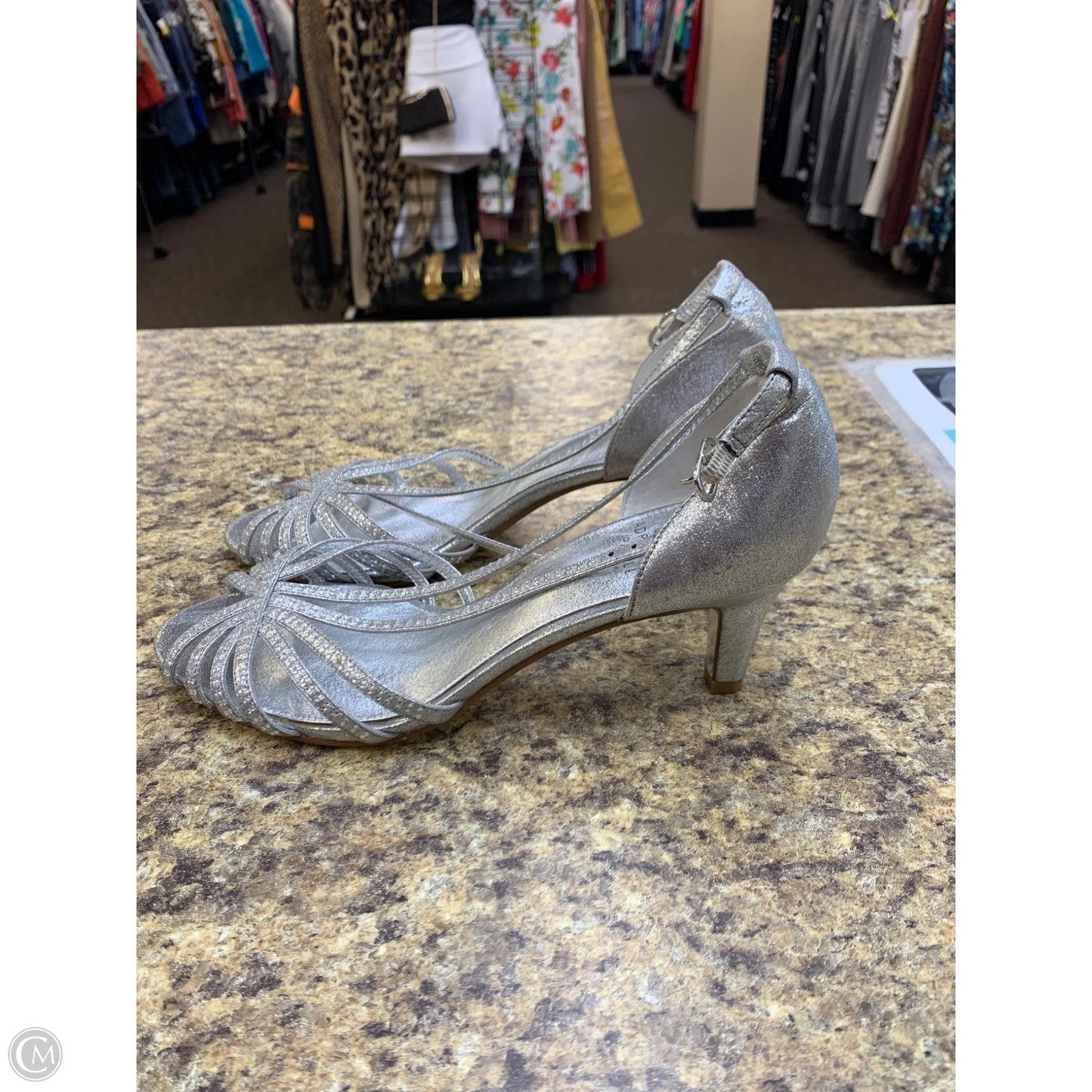 Shoes Heels Kitten By Adrianna Papell In Silver, Size: 8.5