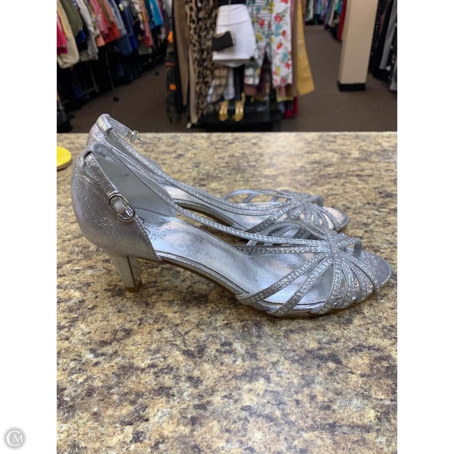 Shoes Heels Kitten By Adrianna Papell In Silver, Size: 8.5