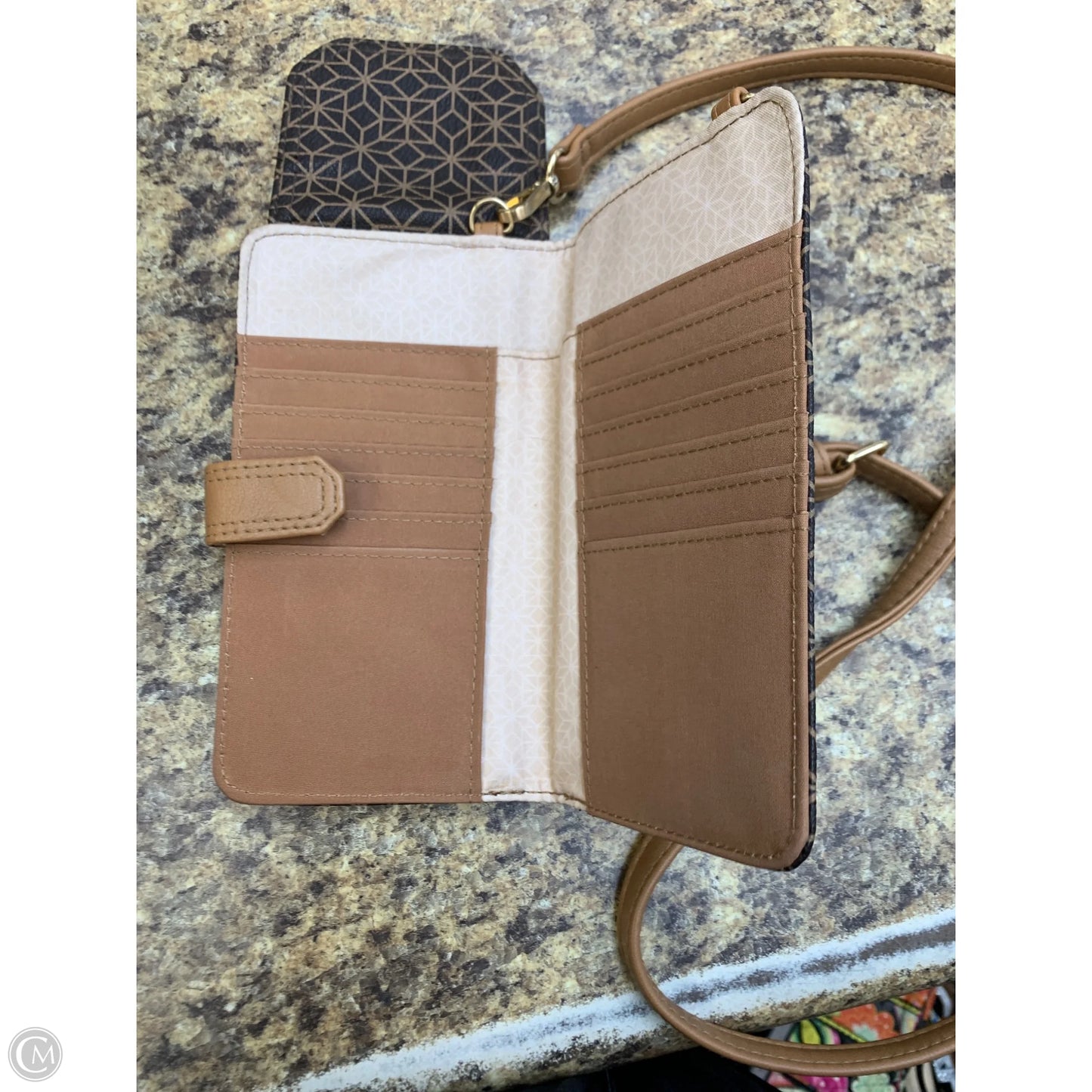 Crossbody By Cmf, Size: Small