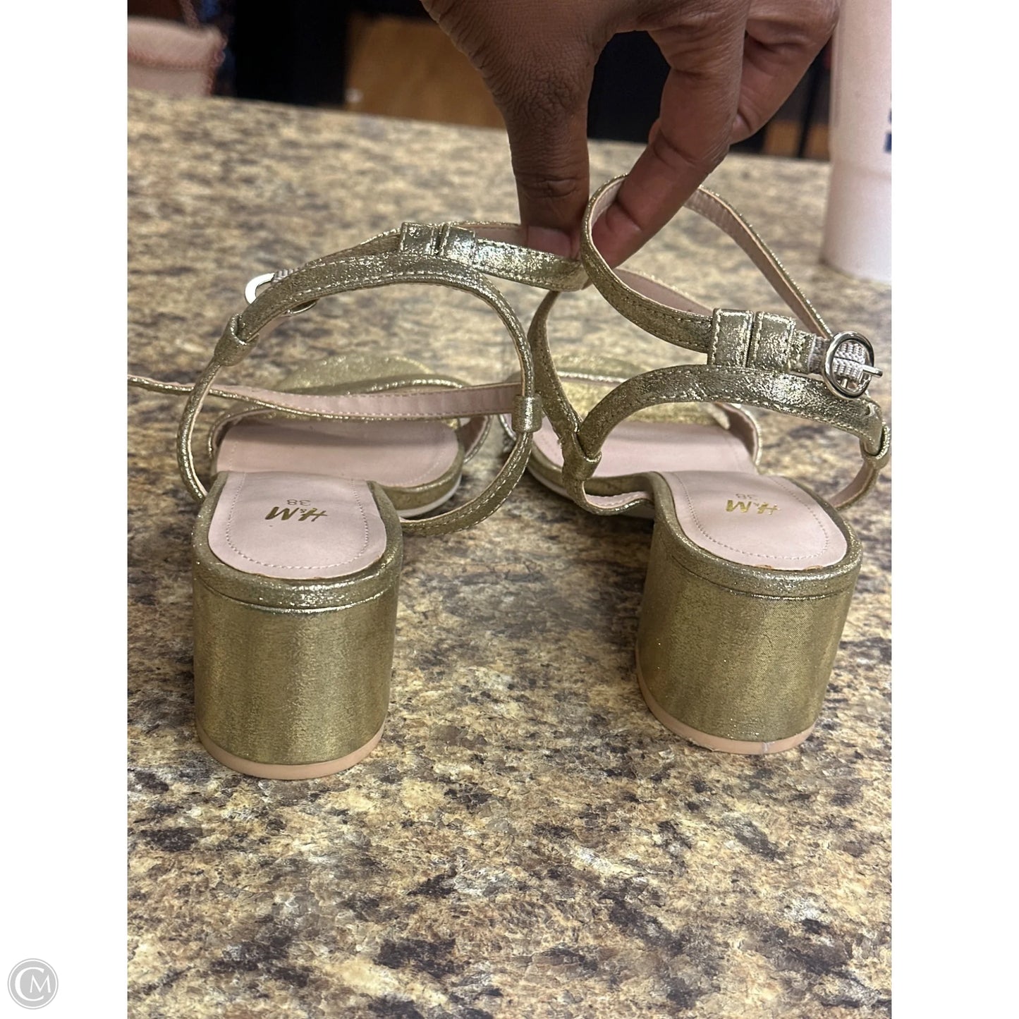 Shoes Flats By Banana Republic In Gold, Size: 7