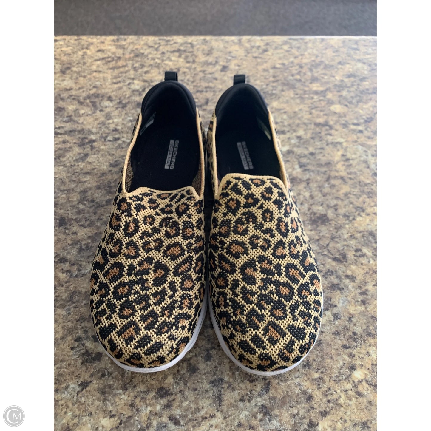 Shoes Flats By Skechers In Animal Print, Size: 11