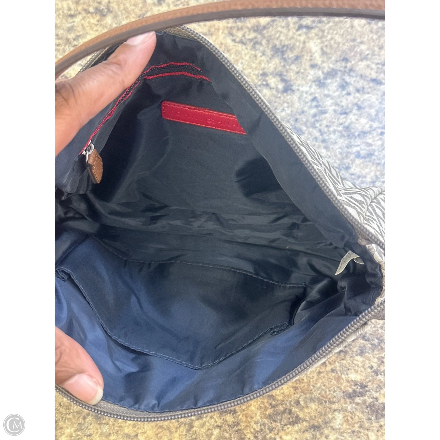 Handbag By Tommy Hilfiger, Size: Medium