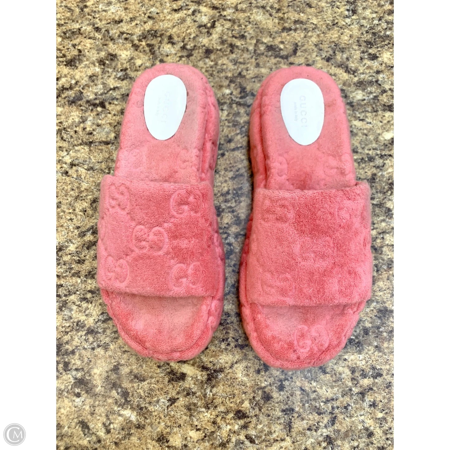 Sandals Luxury Designer By Gucci In Pink, Size: 8.5