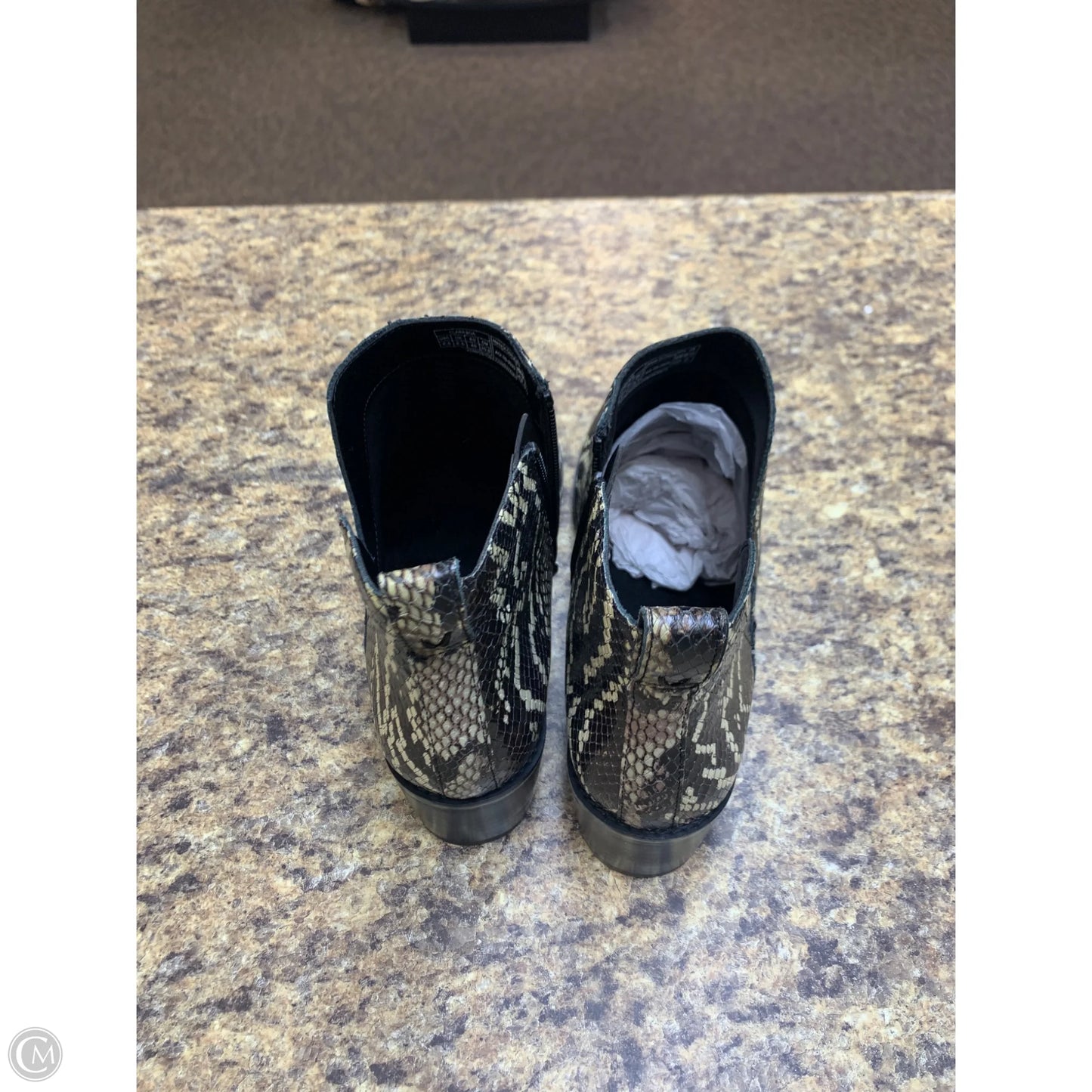 Boots Ankle Flats By Vionic In Snakeskin Print, Size: 8.5