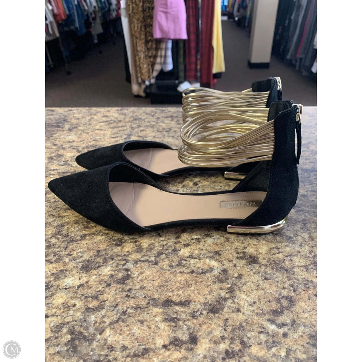 Sandals Flats By Forever 21 In Black & Gold, Size: 8.5
