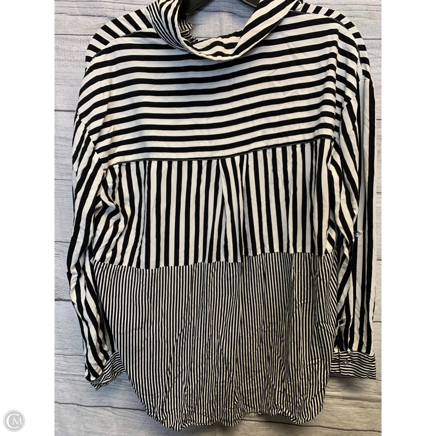 Top Long Sleeve By Jane And Delancey In Black & White, Size: L