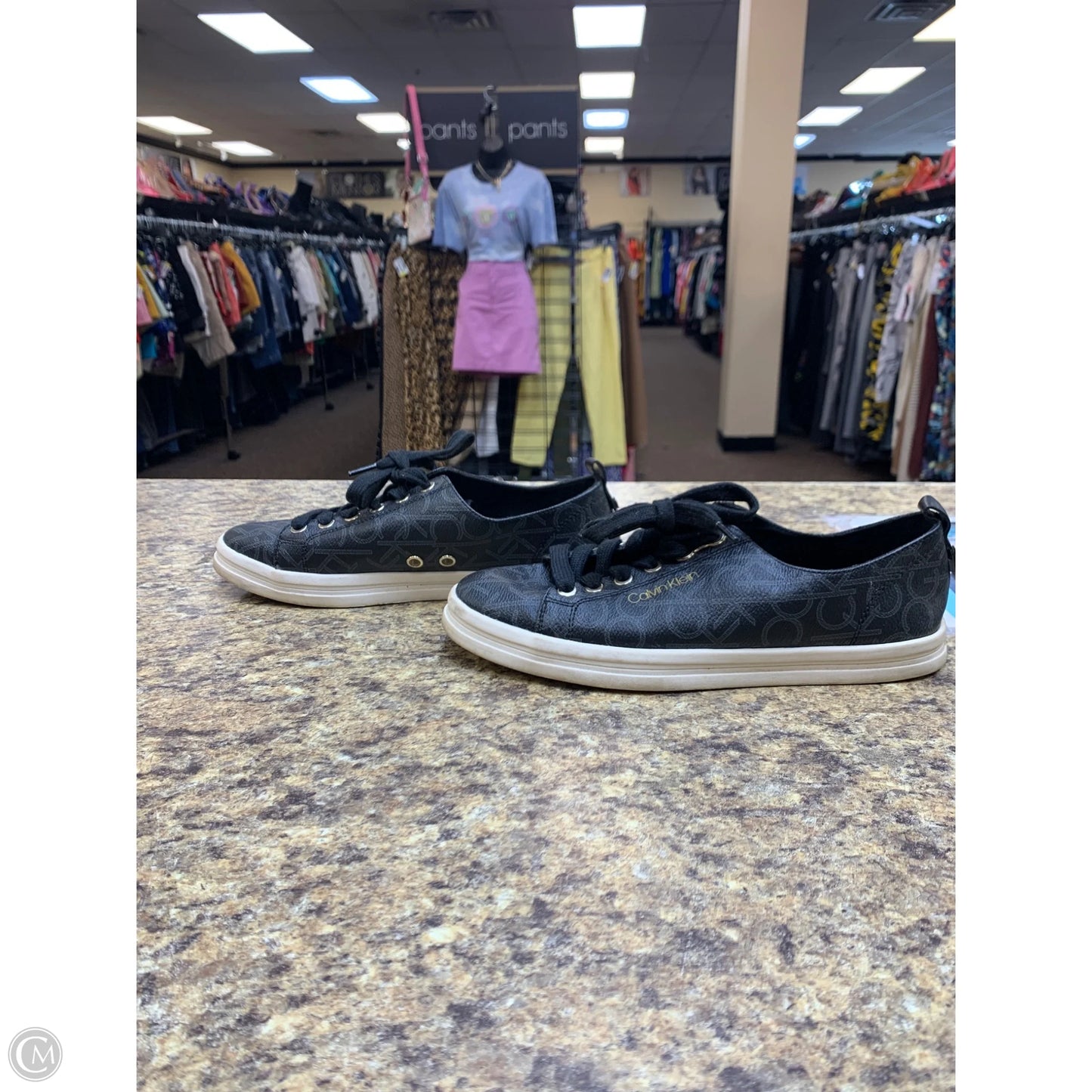 Shoes Athletic By Calvin Klein In Black & White, Size: 8