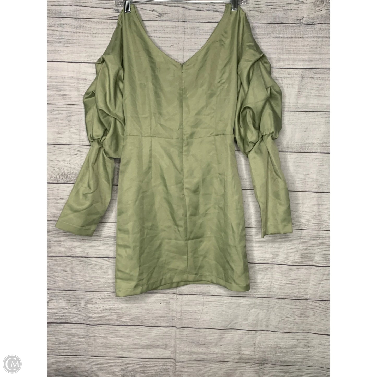 Dress Casual Midi By Pretty Little Thing In Green, Size: 2