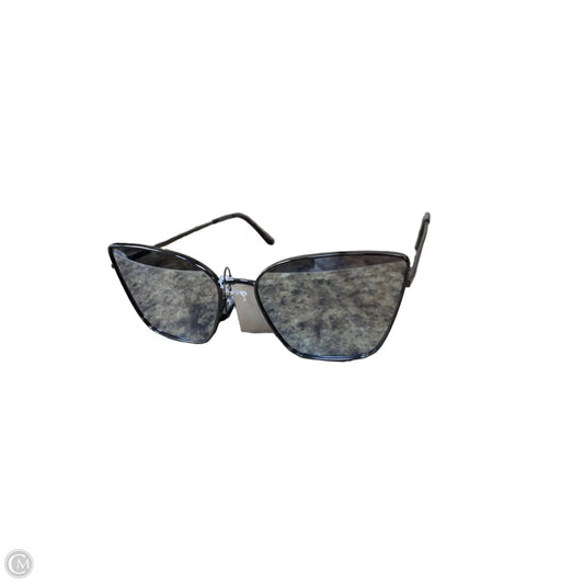 Sunglasses By Clothes Mentor, Size: Small