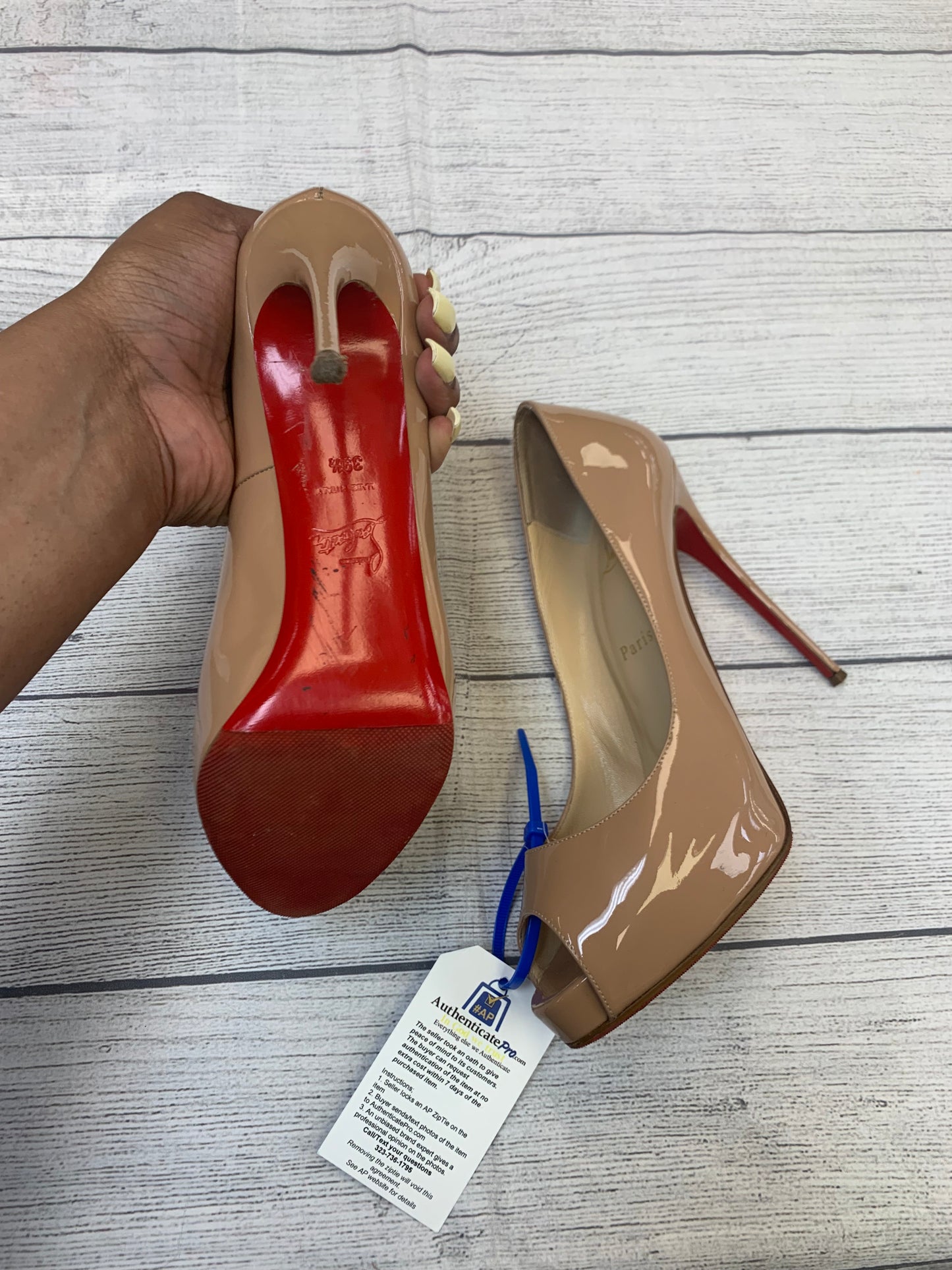 Shoes Designer By Christian Louboutin  Size: 9.5