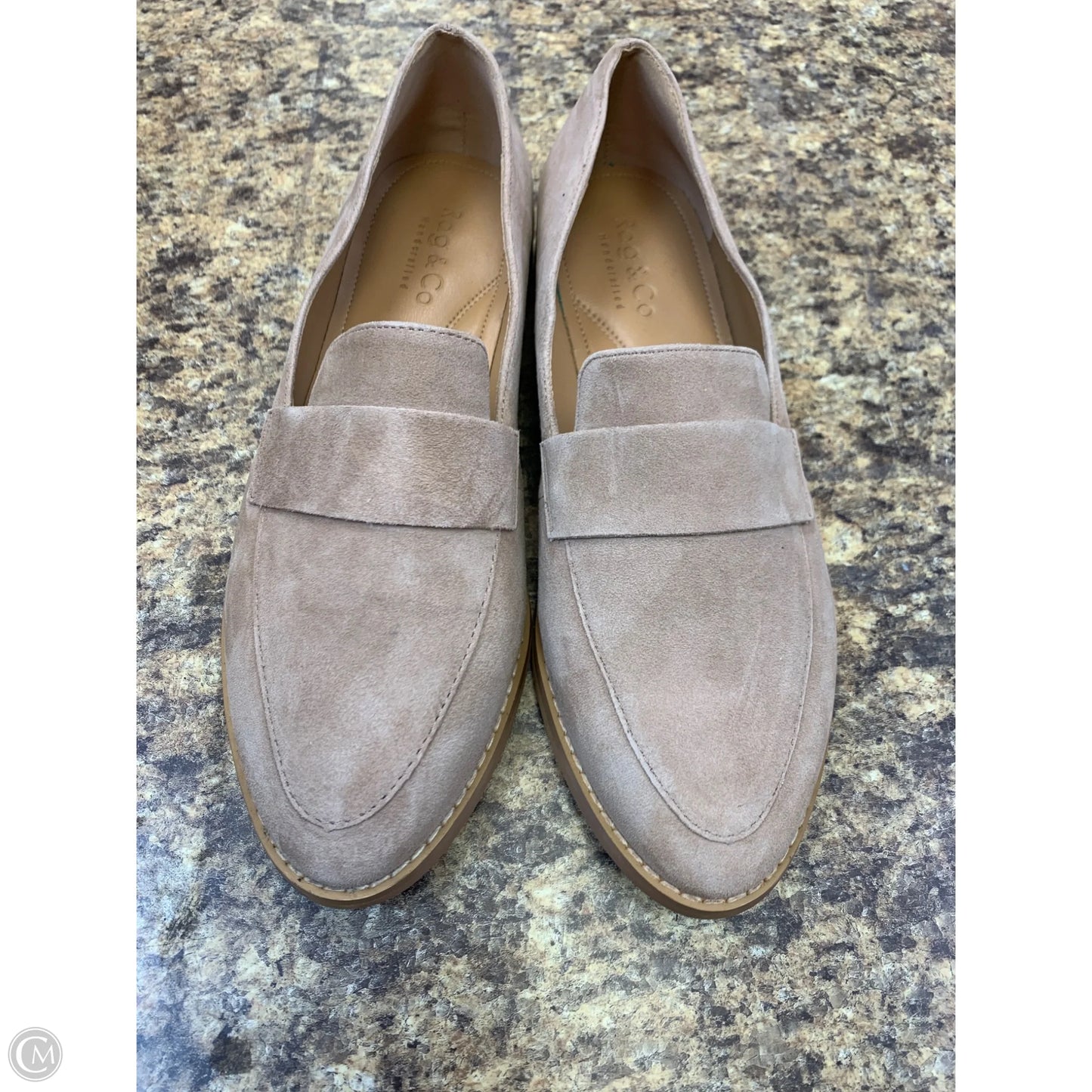 Shoes Flats By Cmf In Beige, Size: 9
