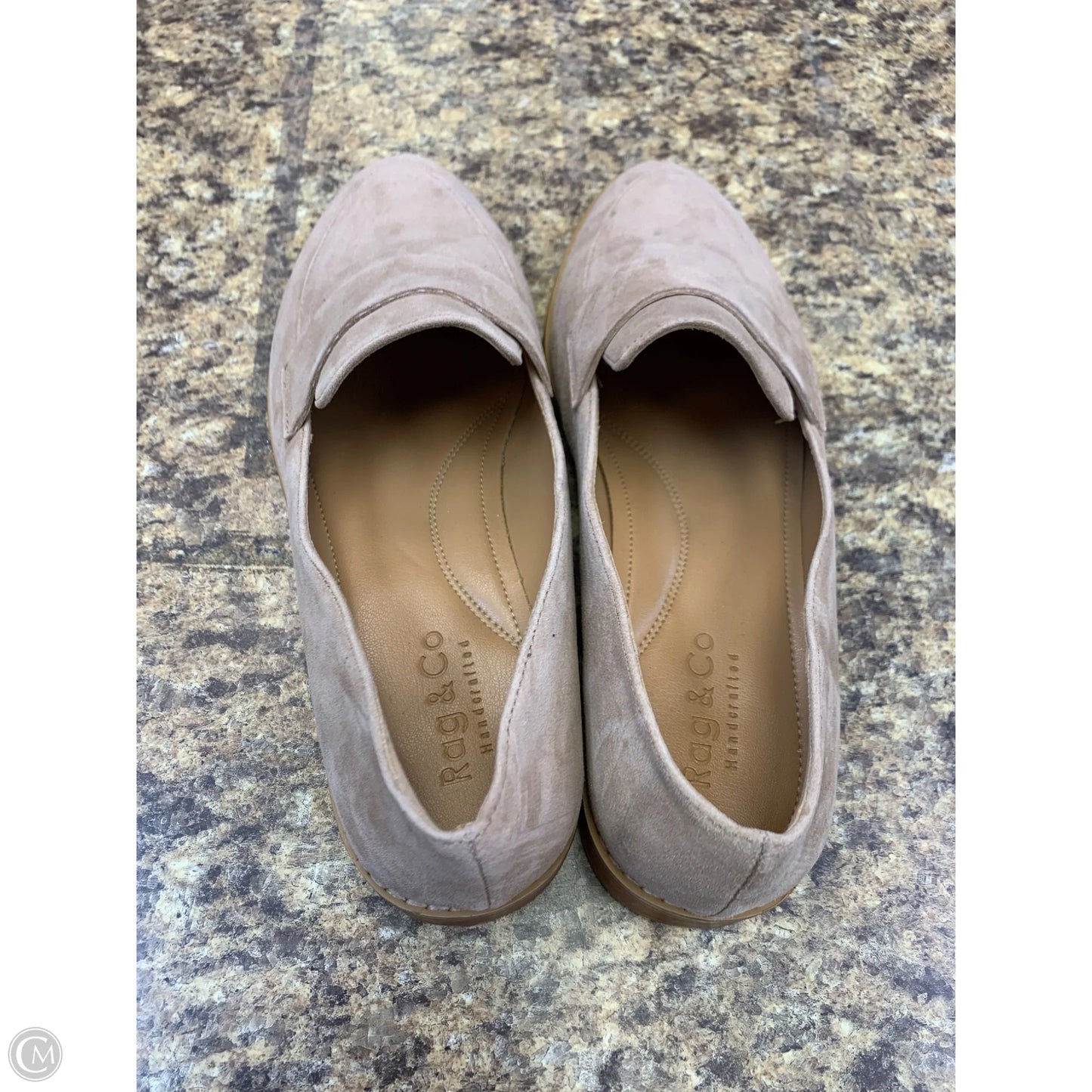 Shoes Flats By Cmf In Beige, Size: 9