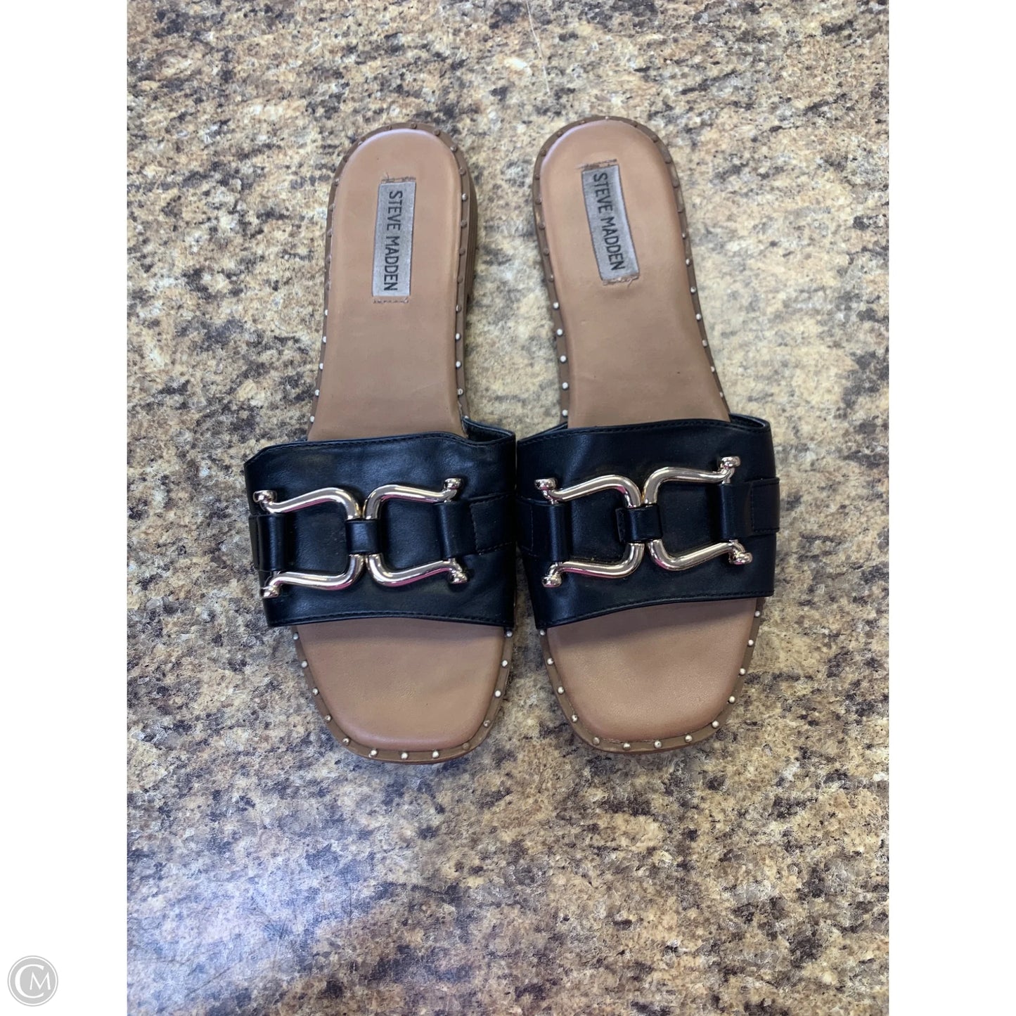 Sandals Flats By Steve Madden In Black & Gold, Size: 10