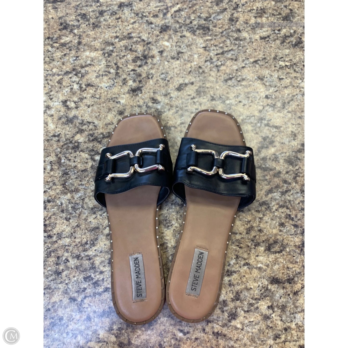Sandals Flats By Steve Madden In Black & Gold, Size: 10