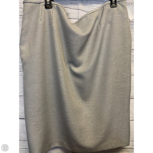 Skirt Midi By Le Suit In Grey, Size: 18