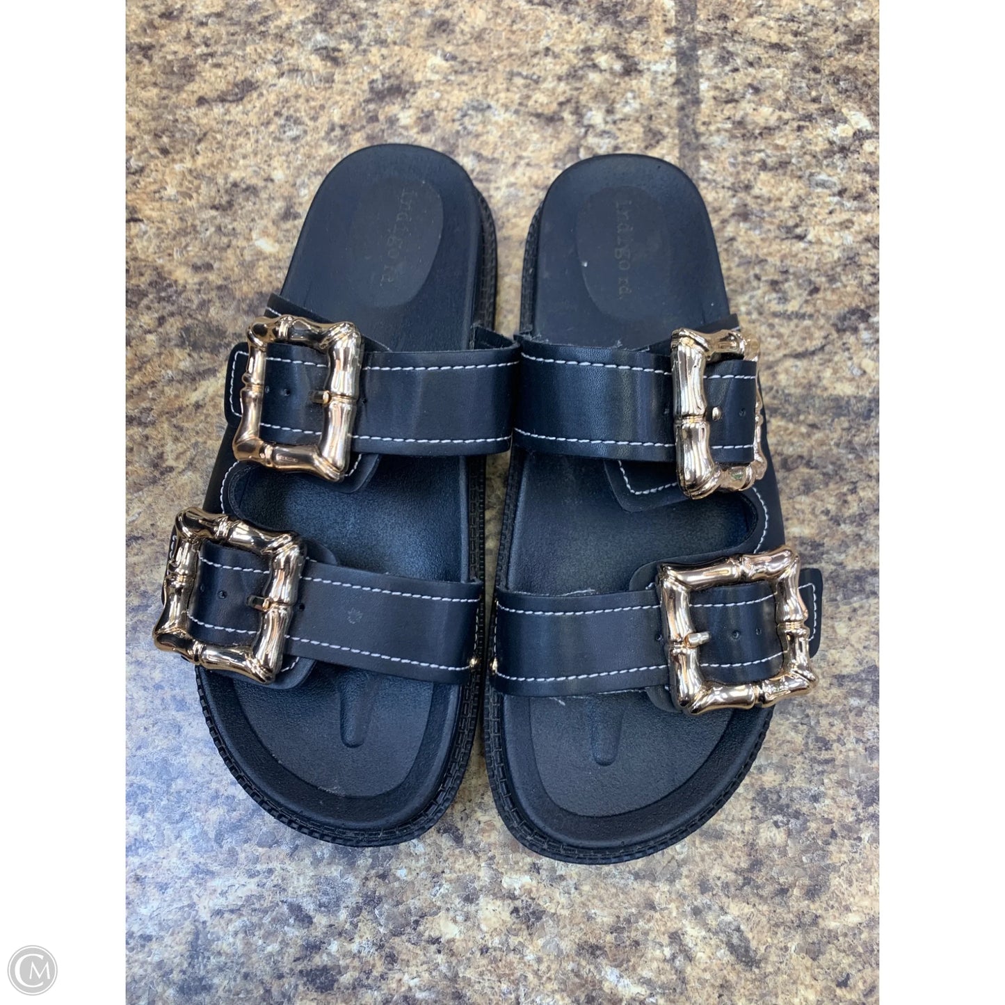 Sandals Flats By Indigo Rd In Black & Gold, Size: 7.5