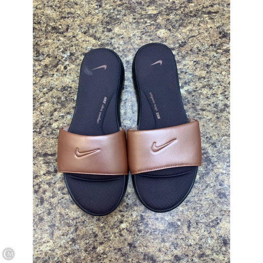 Shoes Flats By Nike In Rose Gold, Size: 10