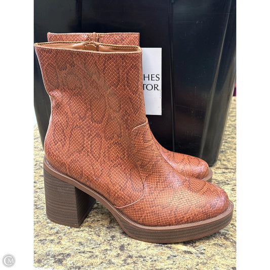 Boots Ankle Heels By Universal Thread In Snakeskin Print, Size: 8