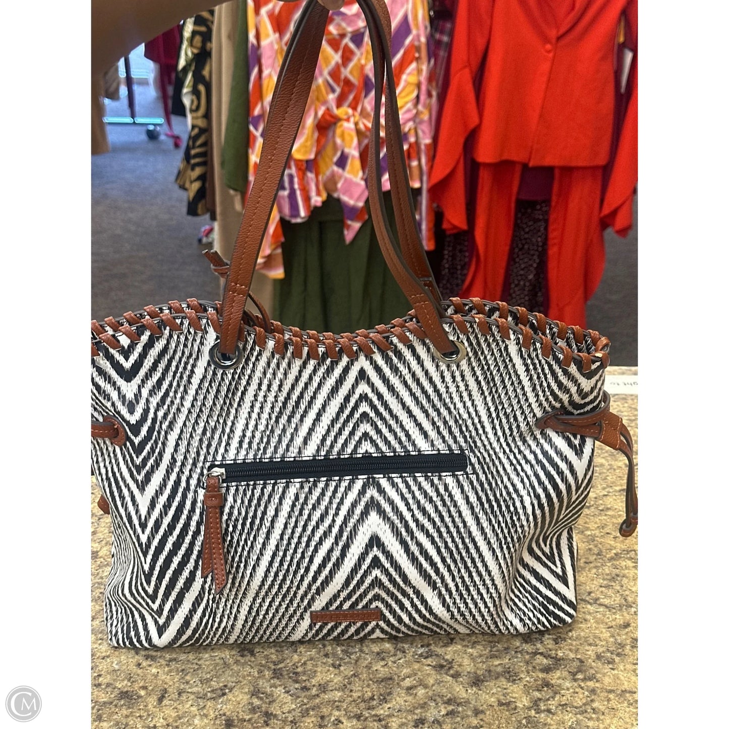 Handbag By Liz Claiborne, Size: Large