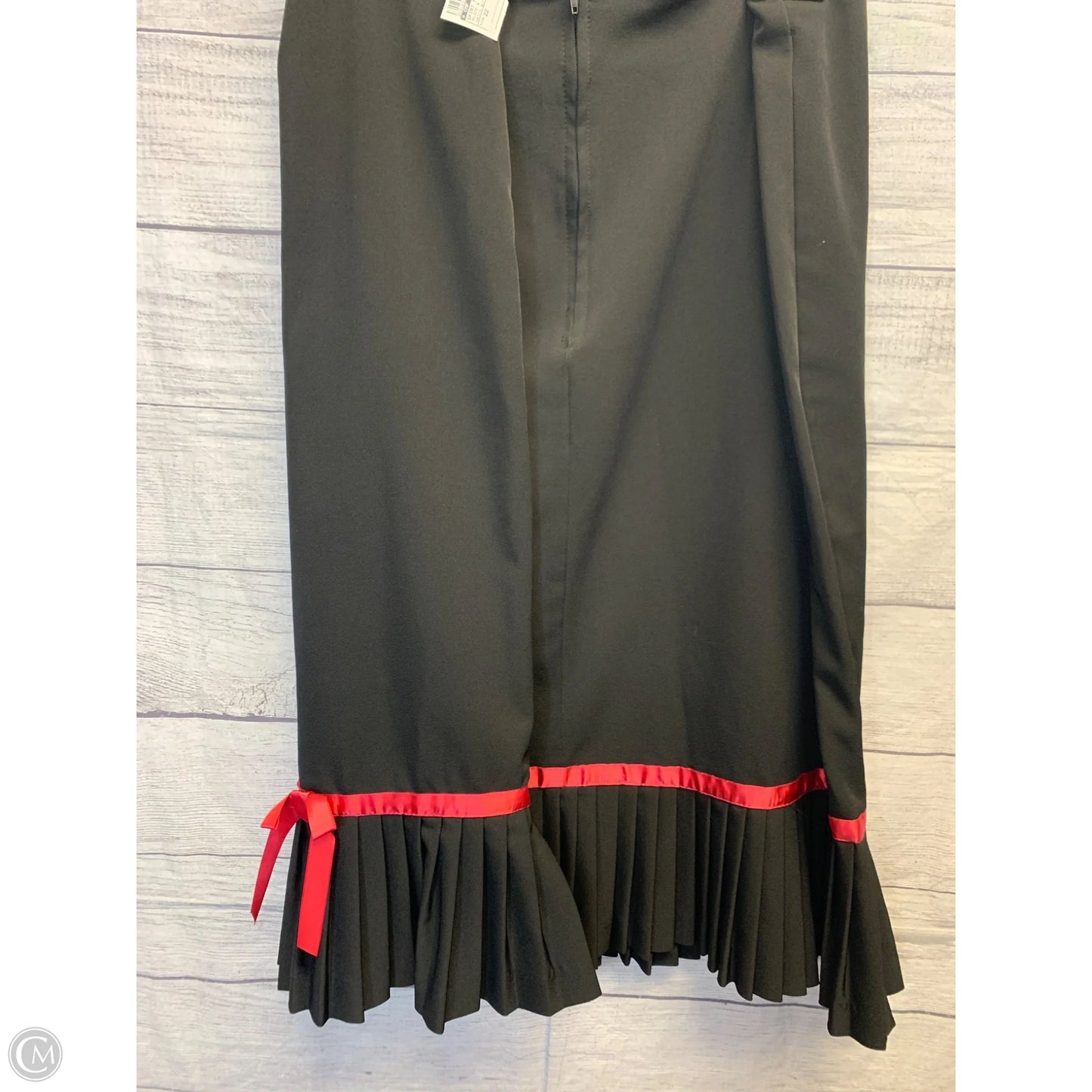 Skirt Maxi By Cmf In Black & Pink, Size: 22