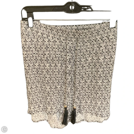 Shorts By Retrology In Black & White, Size: L