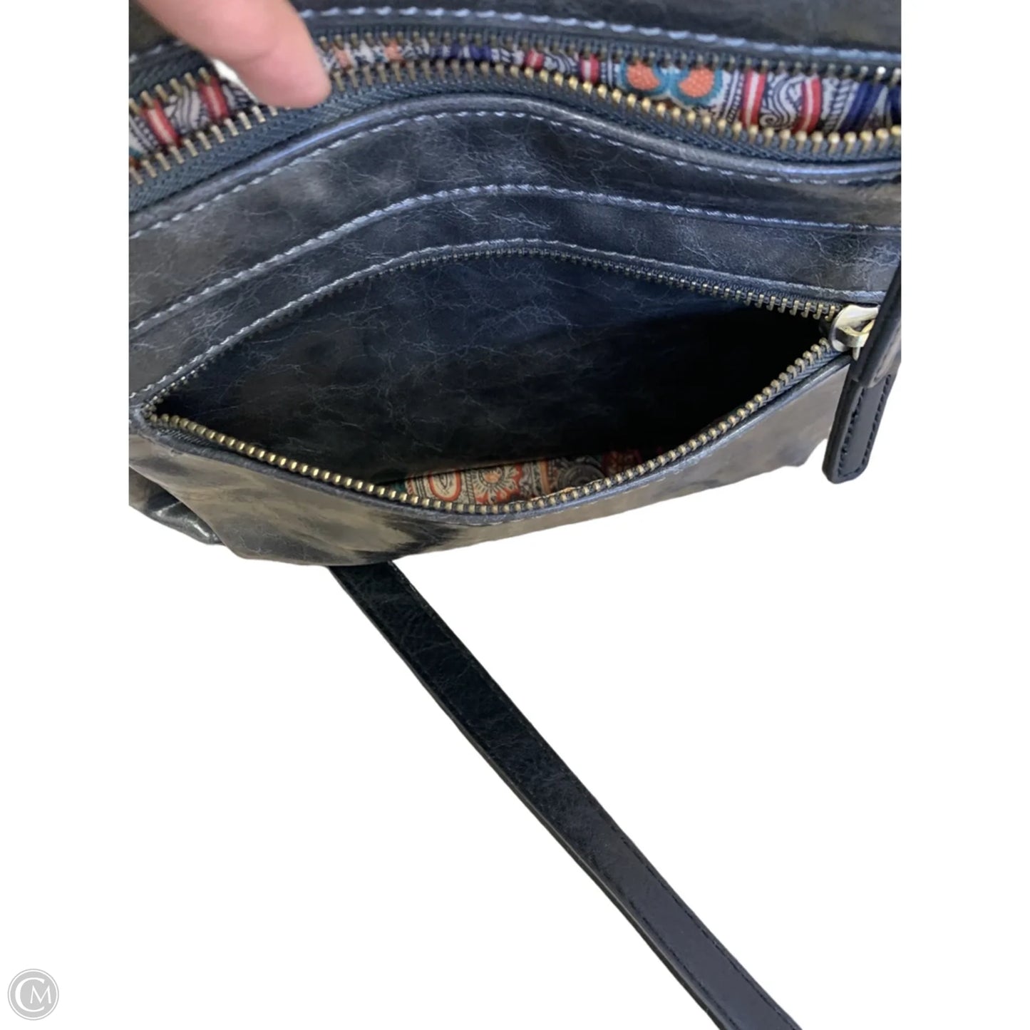 Handbag By Shiraleah, Size: Medium