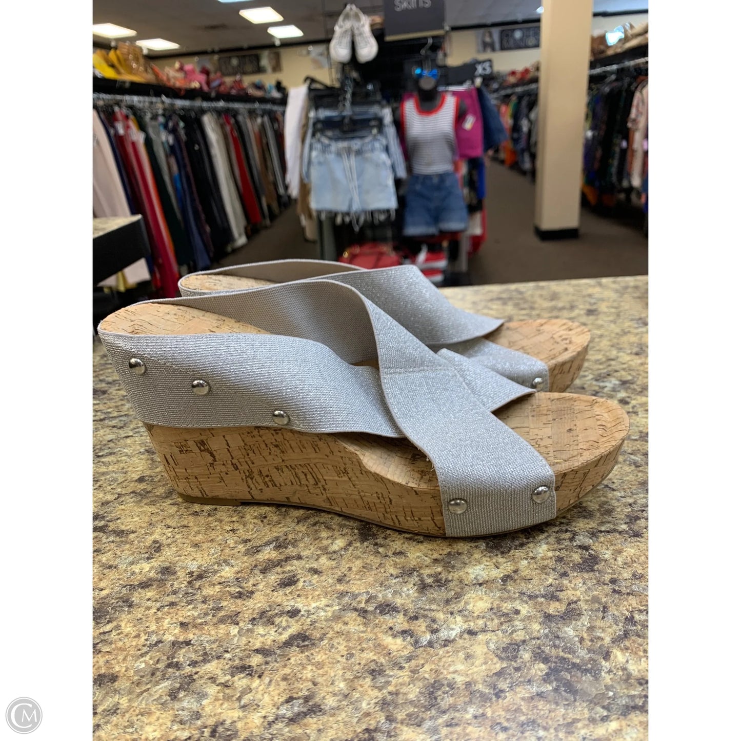 Shoes Heels Wedge By Clothes Mentor In Ivory, Size: 10