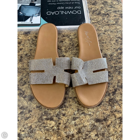 Sandals Flip Flops By Clothes Mentor In Silver, Size: 7