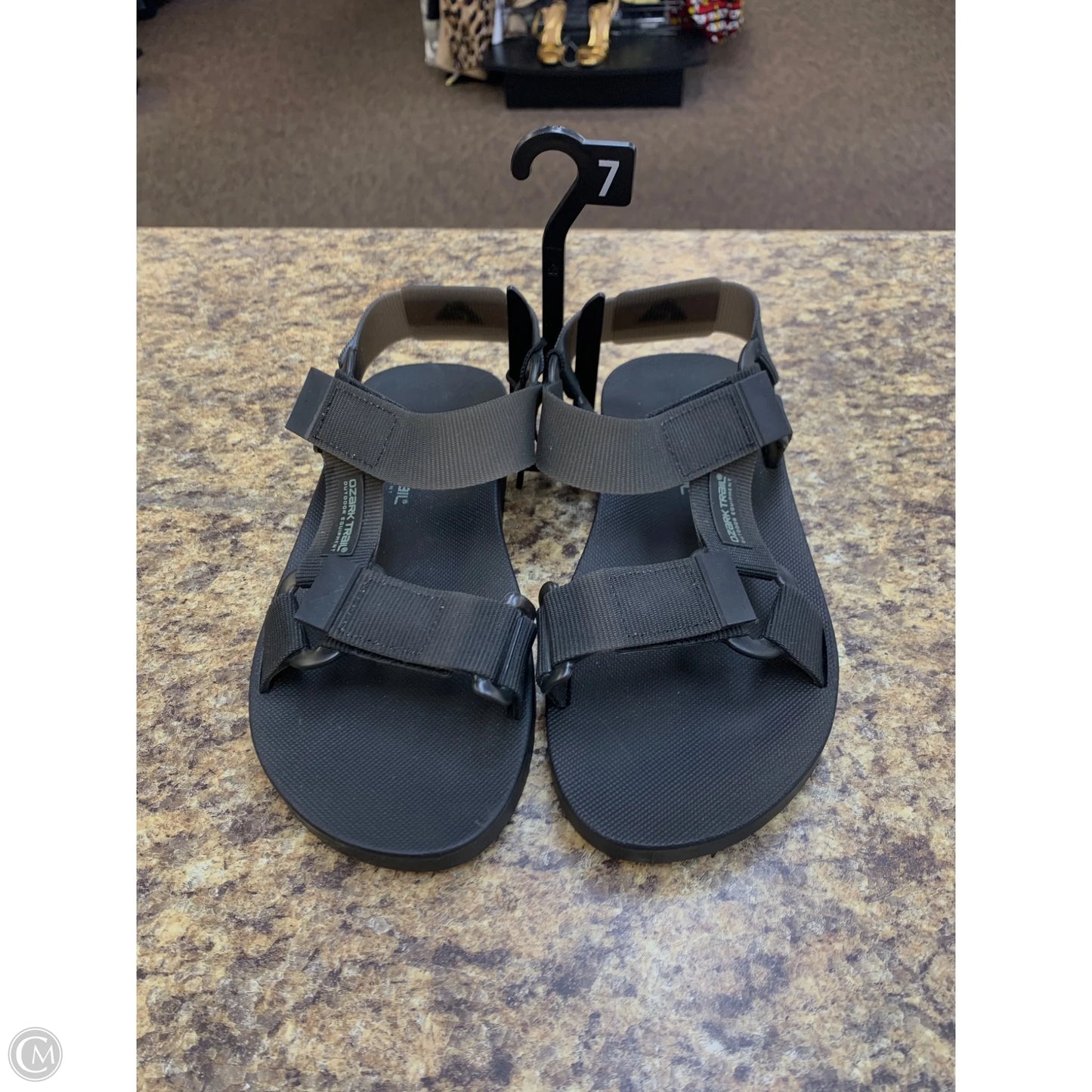 Shoes Flats By Cmf In Black, Size: 7