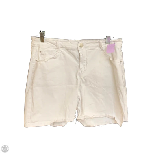 Shorts By Cmf In White, Size: 12