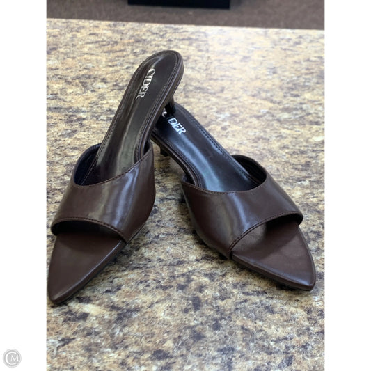 Shoes Heels Kitten By Cmf In Brown, Size: 6