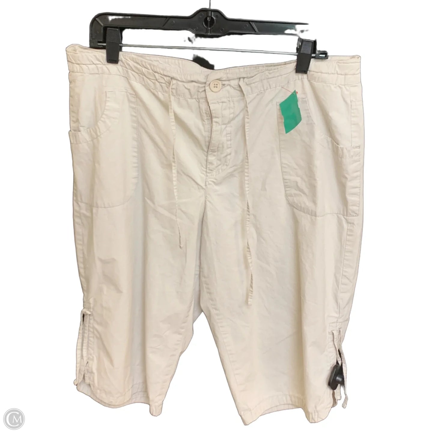 Shorts By Gloria Vanderbilt In Beige, Size: 12