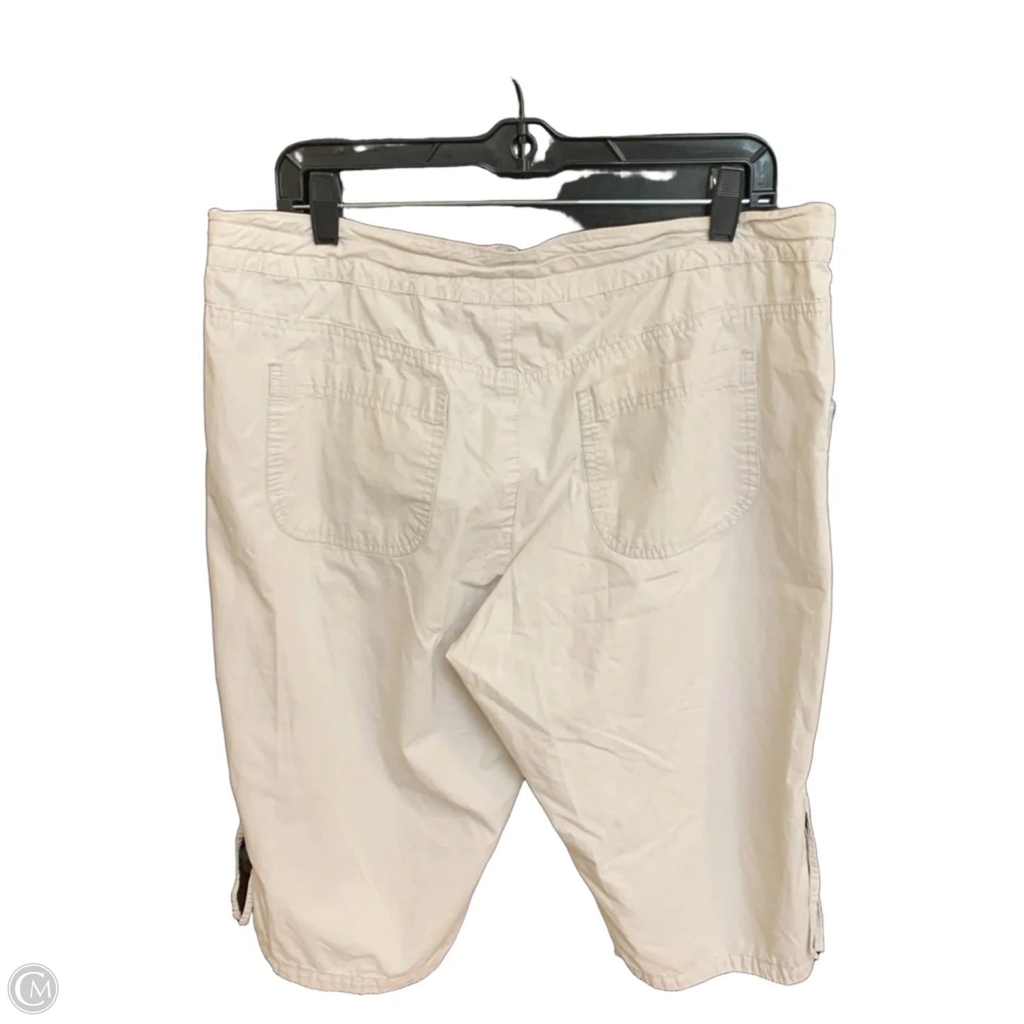 Shorts By Gloria Vanderbilt In Beige, Size: 12