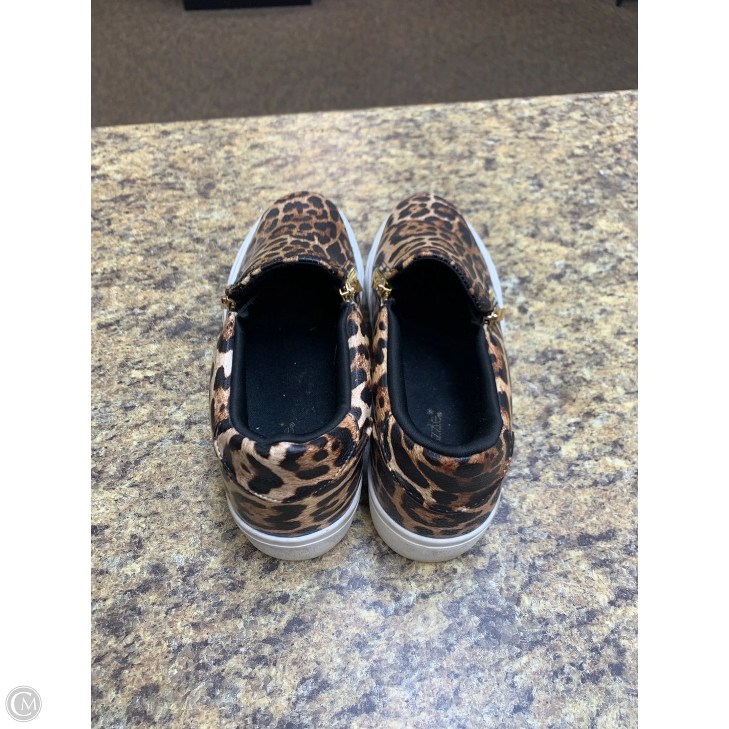 Shoes Flats By Shoedazzle In Animal Print, Size: 8