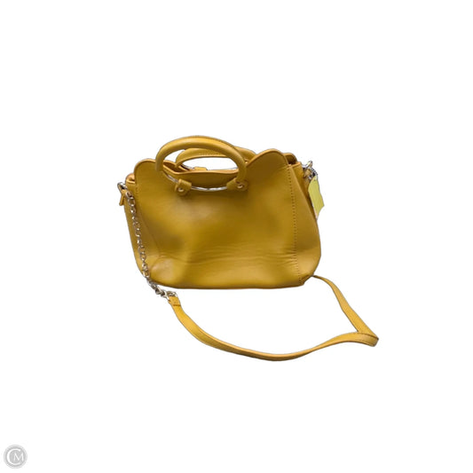 Handbag By Cmf, Size: Medium