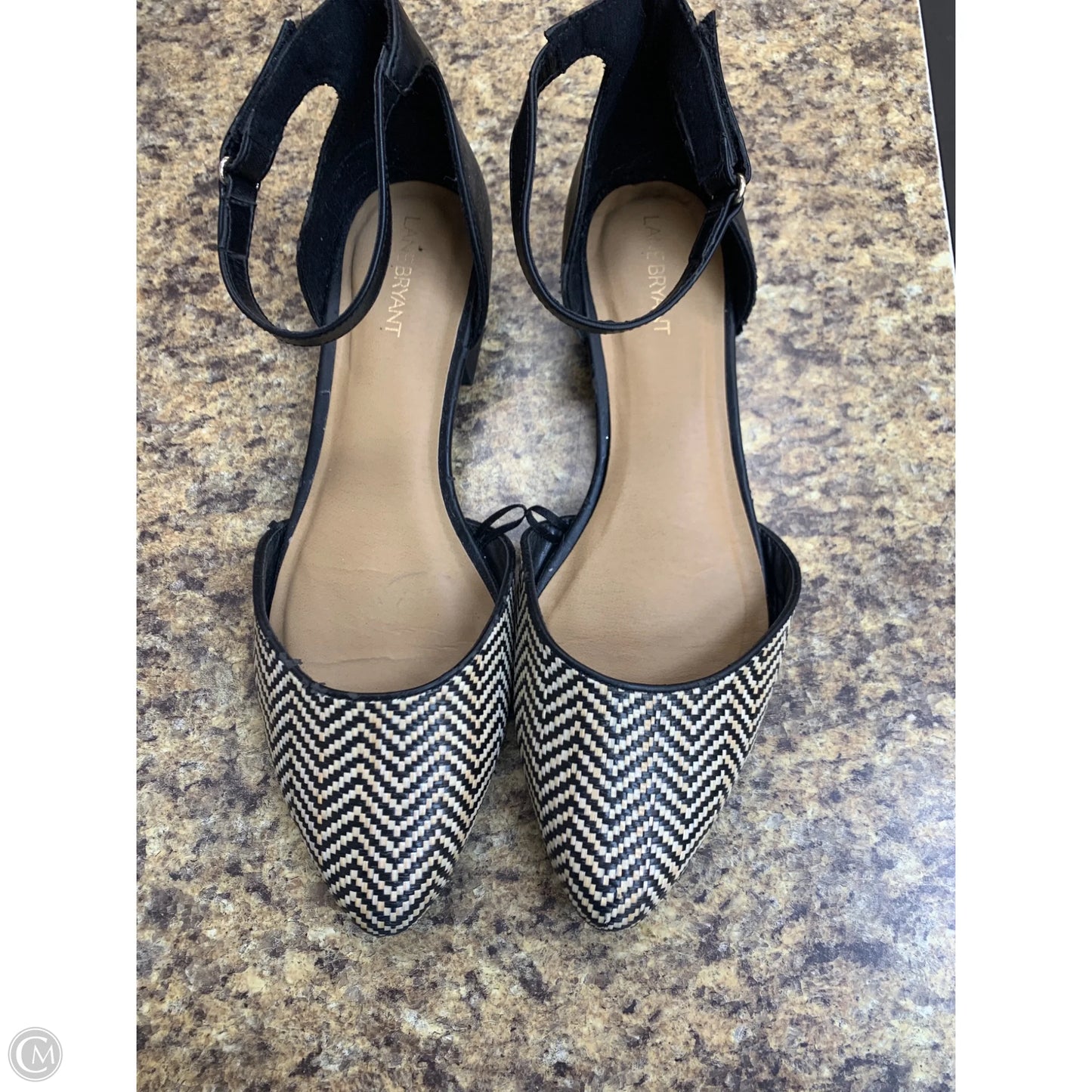 Sandals Flats By Lane Bryant In Black & Cream, Size: 12