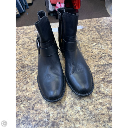 Boots Designer By Ugg In Black, Size: 7