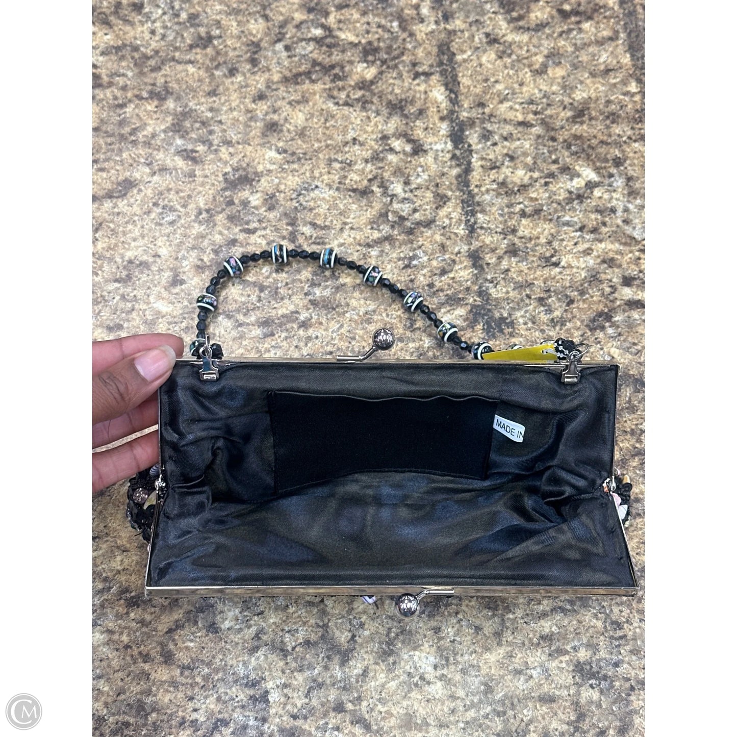 Clutch By Cmf, Size: Small