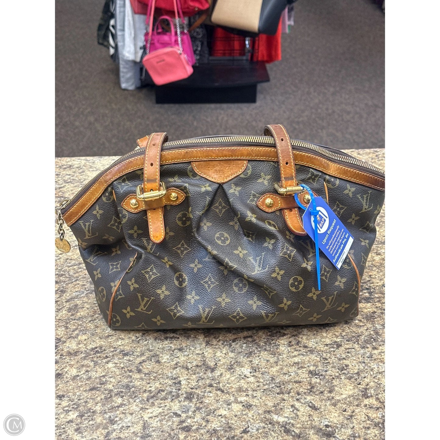 Handbag Luxury Designer By Louis Vuitton, Size: Large