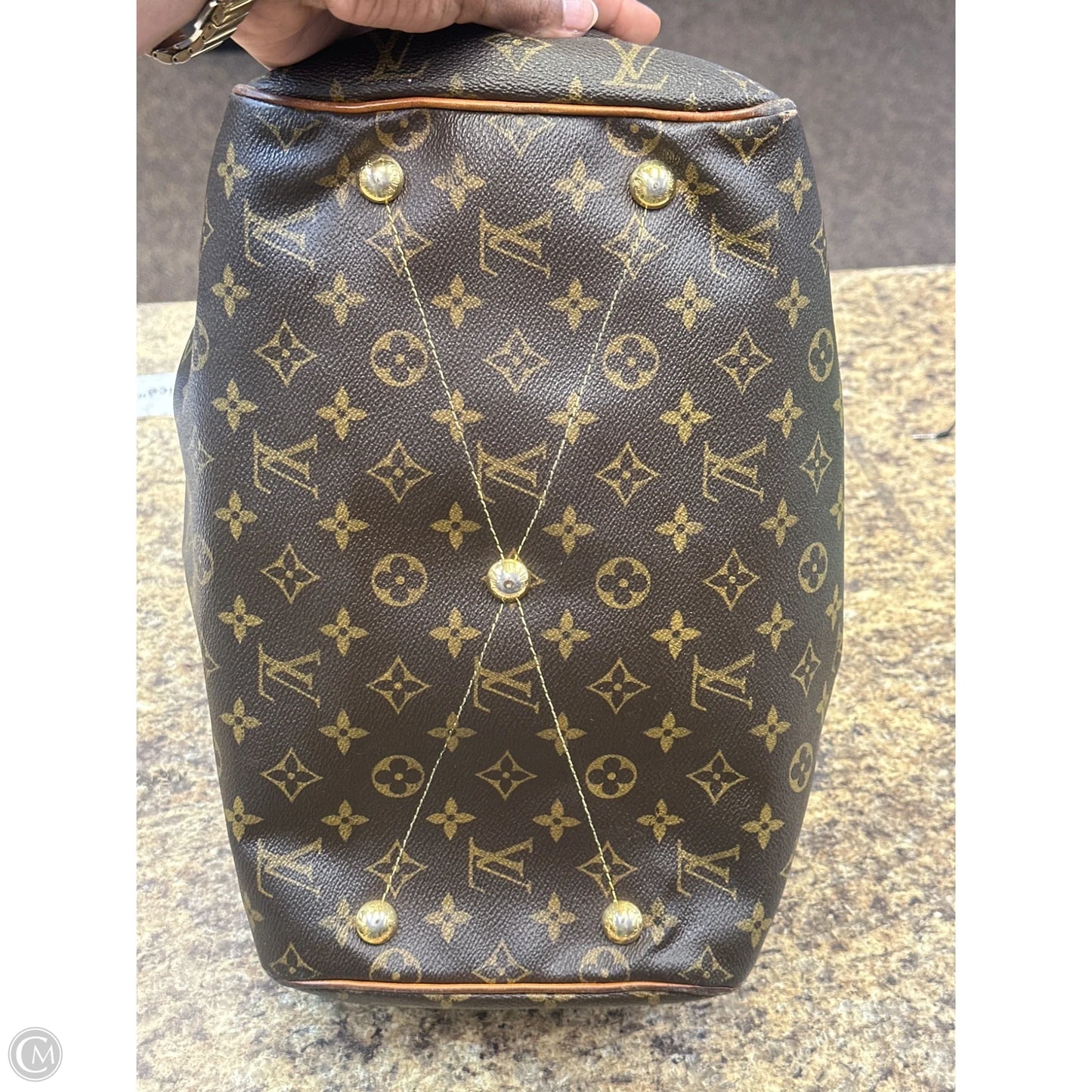 Handbag Luxury Designer By Louis Vuitton, Size: Large