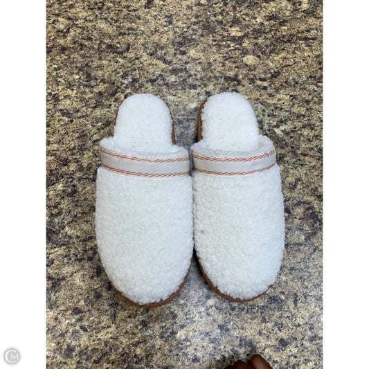 Slippers By Joyspun In Cream