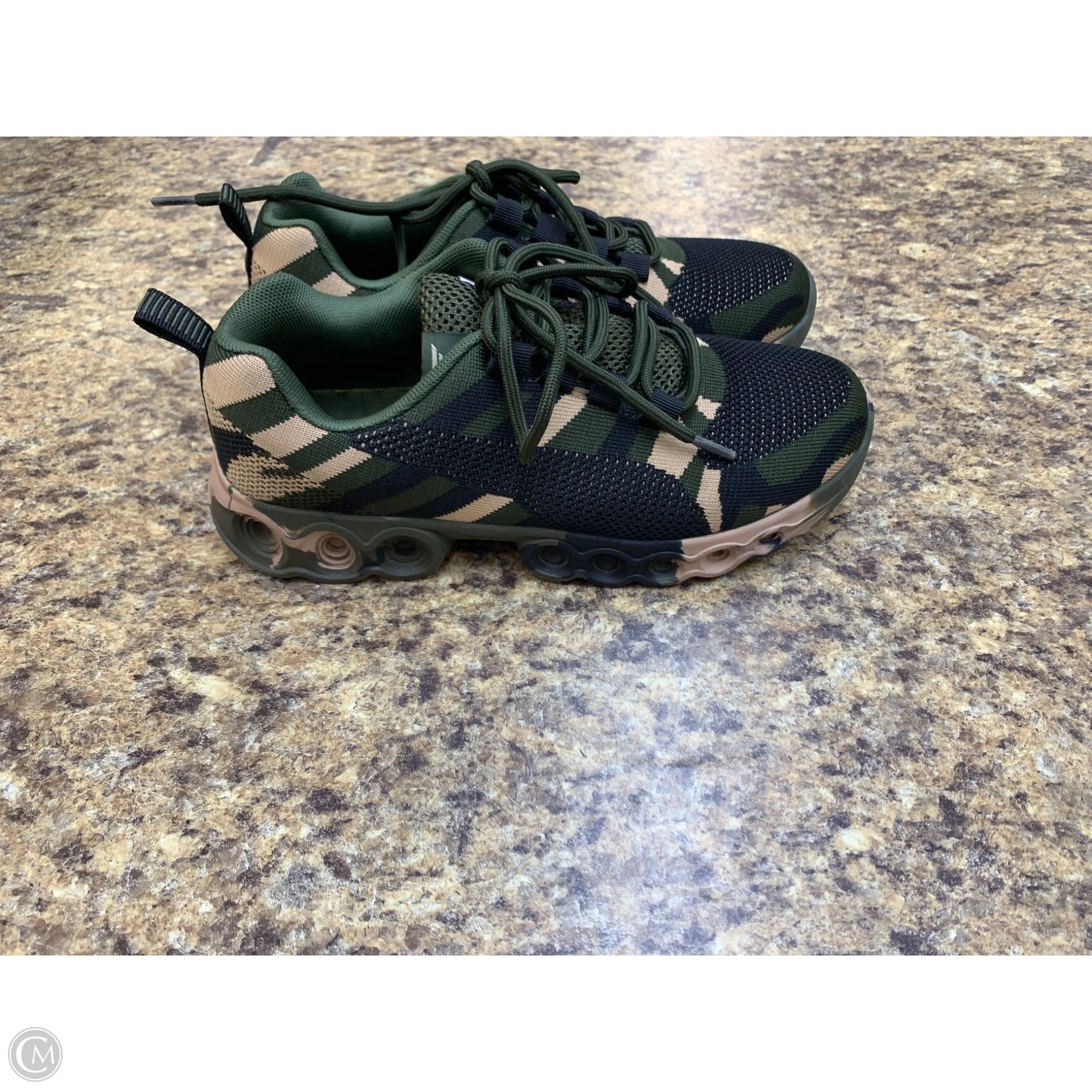 Shoes Athletic By Cmf In Camouflage Print, Size: 7