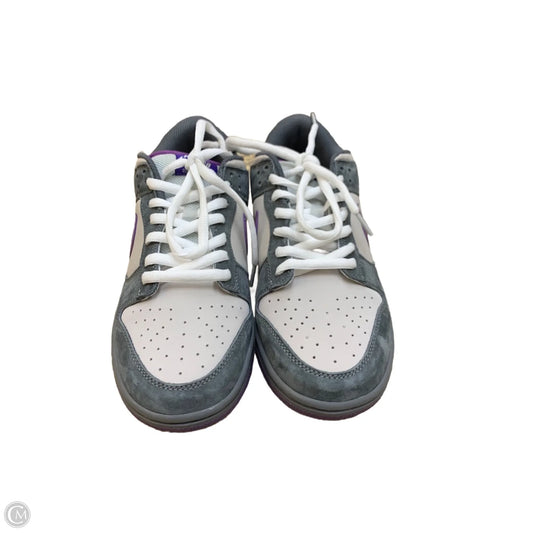 Shoes Athletic By Nike In Grey & White, Size: 8.5