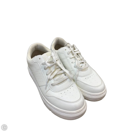 Shoes Sneakers By Dr Scholls In White, Size: 11